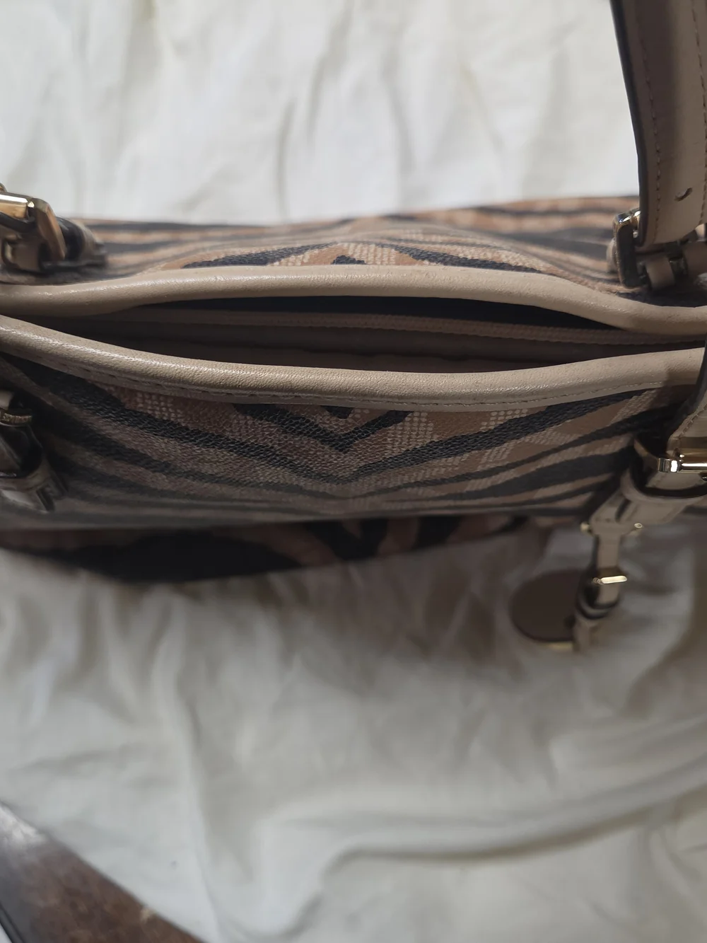 Michael Kors Zebra-Print Bag with Matching Wallet Laptop Travel Tote